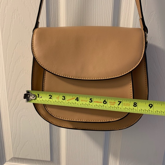 100% Leather KC Jagger Crossbody Bag - Picture 3 of 10